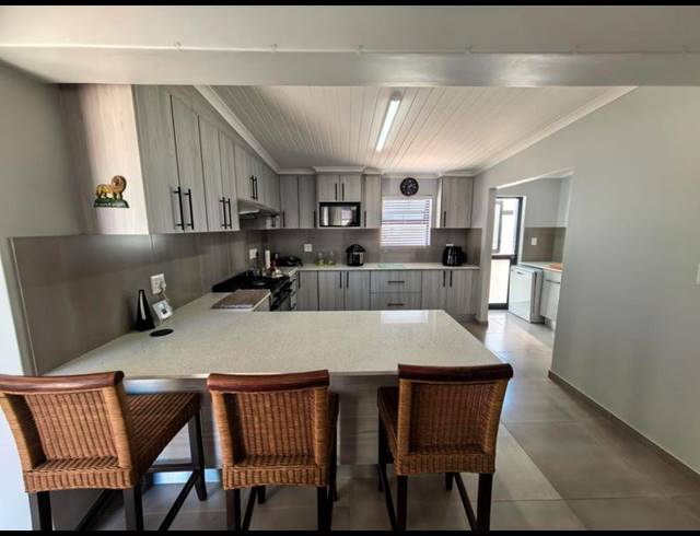 3 BEDROOM HOUSE FOR SALE IN LAAIPLEK